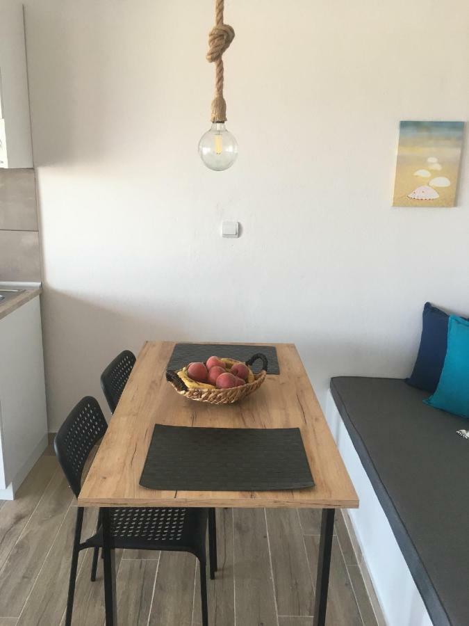 Sunset View Apartment Ofrínion Exterior photo
