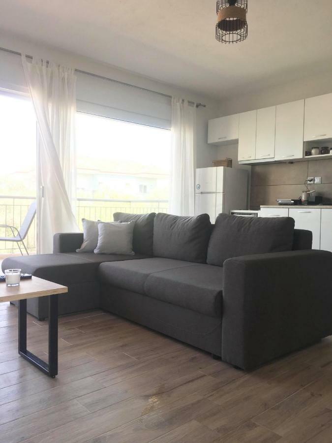 Sunset View Apartment Ofrínion Exterior photo